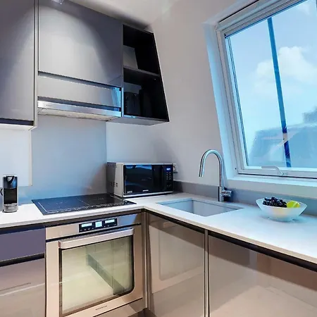 Magnificent - 1br-4p - Arc De Triomphe Apartment
